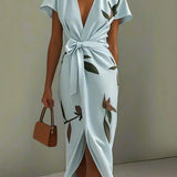 Elin | Elegancka sukienka kopertowa w kwiatowy wzór